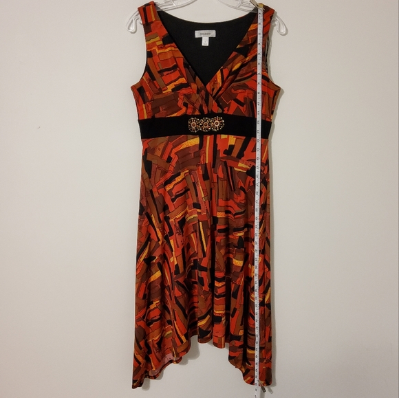 DRESSBARN ORANGE/BLACK FIT & FLARE ASYMMETRICAL SURPLICE SLEEVELES SZ 10 - Picture 2 of 10